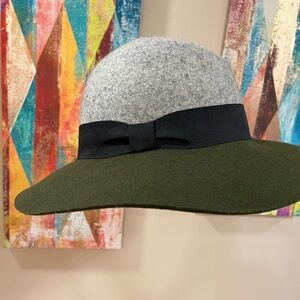 100% Wool floppy hat- women’s- grey and green with black ribbon belt/bow